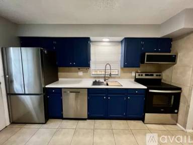 Main picture of 1855 Kings Hwy