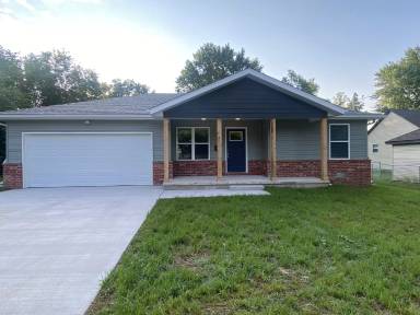 Main picture of 1108 N Farmer Ave