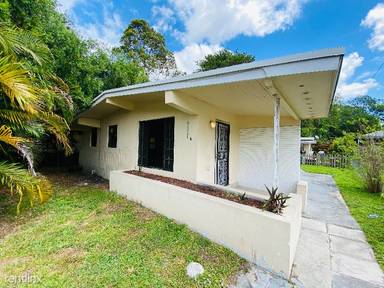 Main picture of 9511 NW 3rd Ave