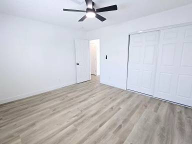 Main picture of 1083 E Calvada Blvd