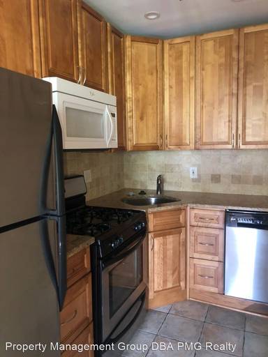 Main picture of 4900 Cedar Ave