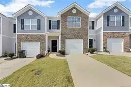 Main picture of 37 Moorlyn Ln