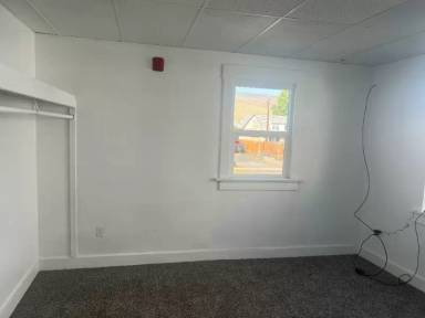 Main picture of 325 1st Ave