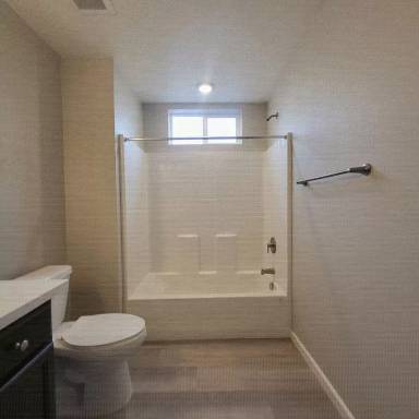 Main picture of 397 W 10th St