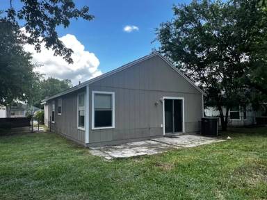 Main picture of 2628 Malibu Cir