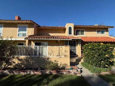 Main picture of 17070 Los Modelos St