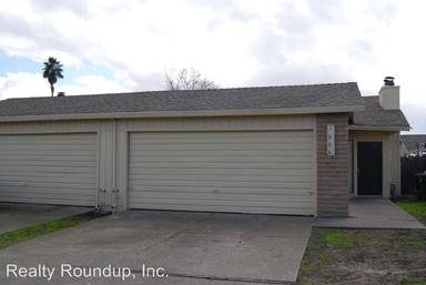 Main picture of 1906 Pawnee Way