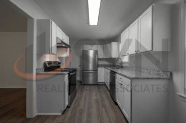 Main picture of 2911 Beechwood Dr