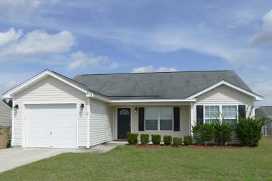 Main picture of 406 Pine Top Rd