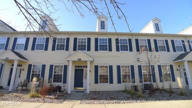 Main picture of 1637 Liberty Cir