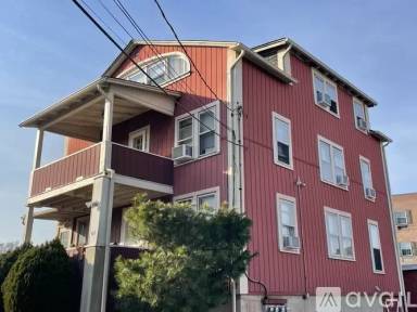 Main picture of 61 Stiles Ave