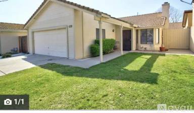 Main picture of 541 Navarre Pl