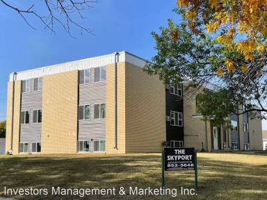 Main picture of 2105 5th St NW