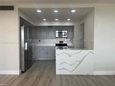 Main picture of Bayview Towers Condo North
