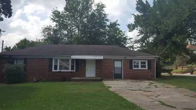 Main picture of 424 W Lincoln Ave