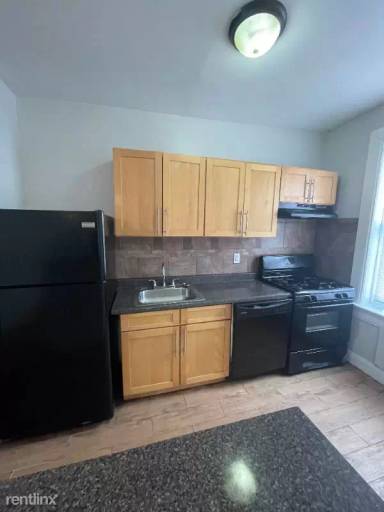 Main picture of 9 Garrison Ave