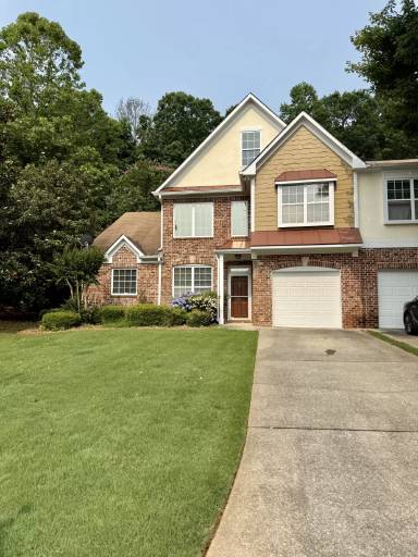 Main picture of 484 Grayson Way