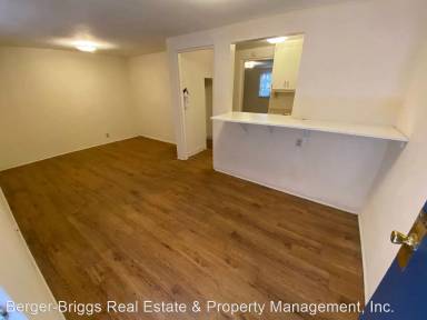 Main picture of 1110 Dr Martin Luther King Jr Ave NE