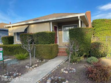 Main picture of 921 S B St