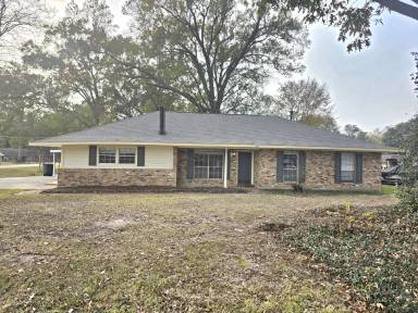 Main picture of 5219 Goodland Dr