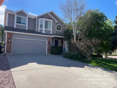 Main picture of 479 S Three Par Ln