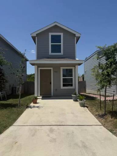 Main picture of 7161 Elm Cv