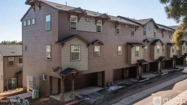 Main picture of 2479 W Pikes Peak Dr
