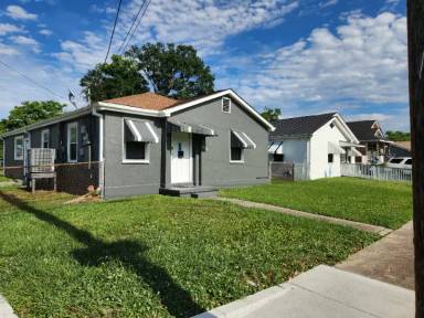 Main picture of 4326 Saint Anthony Ave