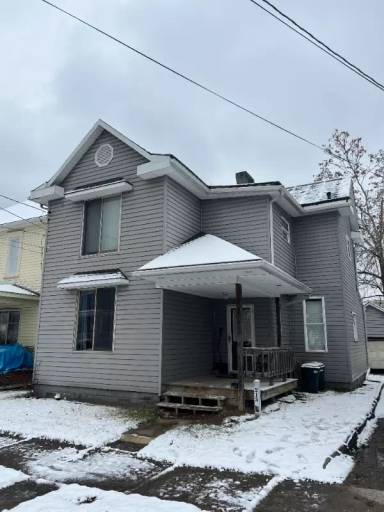 Main picture of 213 Cedar Ave