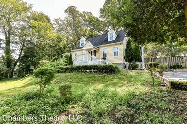 Main picture of 6911 Elm Dr