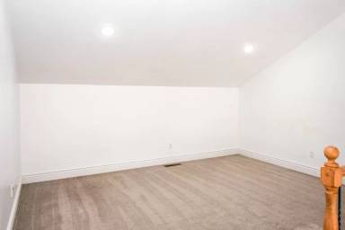 Main picture of 1020 N 130 W