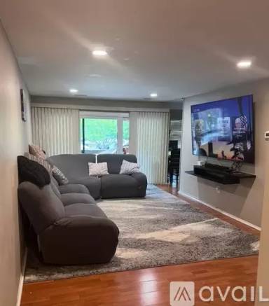 Main picture of 423 Christopher Ave