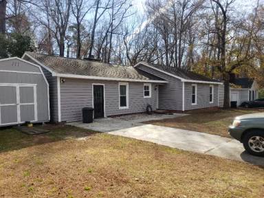 Main picture of 305 Stillwood Dr