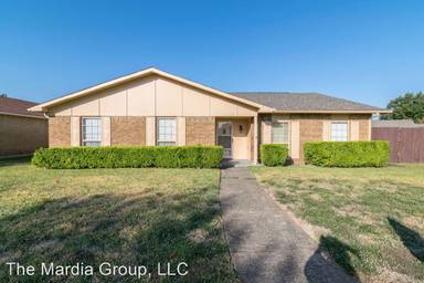 Main picture of 4125 Blackwillow Dr