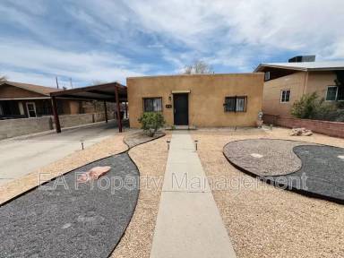 Main picture of 1402 Phoenix Ave NW