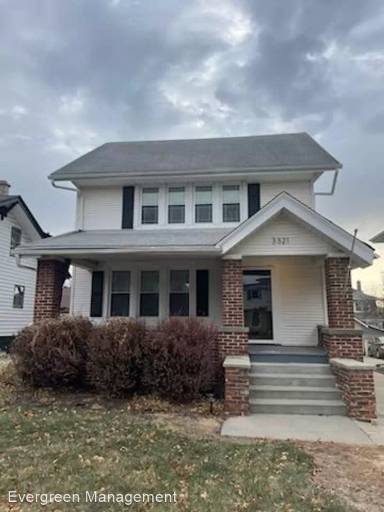Main picture of 3321 Hickory St