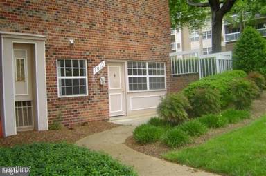 Main picture of 1912 Wilson Ln