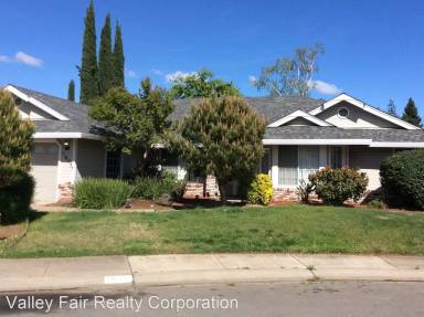 Main picture of 1675 Greenwood Way