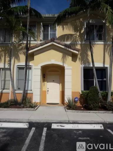 Main picture of 7020 NW 177th St