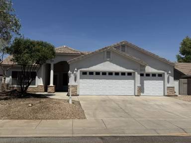 Main picture of 2053 Gene Autry Dr