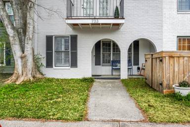 Main picture of 733 Ralston Ct