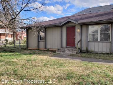 Main picture of 202 W Madison St