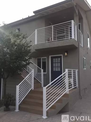 Main picture of 340 N La Fayette Park Pl