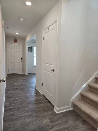 Main picture of 266 Palm Dr