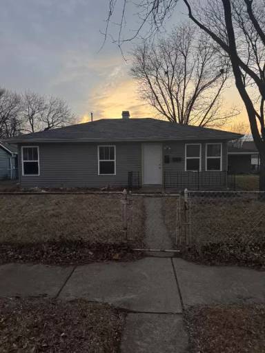 Main picture of 7516 Catalpa Ave