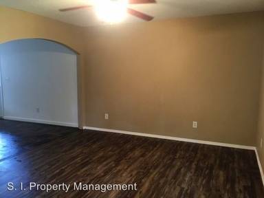 Main picture of 79 Tyler Ter