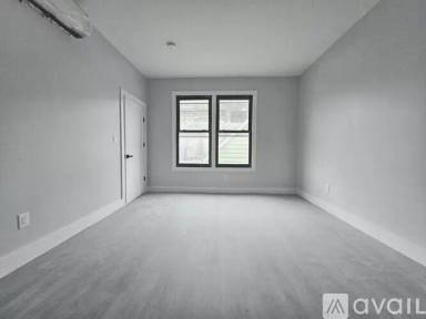 Main picture of 226 Roseville Ave