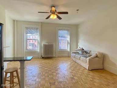 Main picture of 90 Charles St