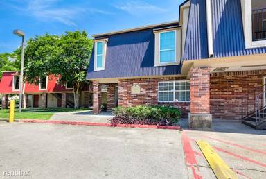 Main picture of Whispering Palms Apartments