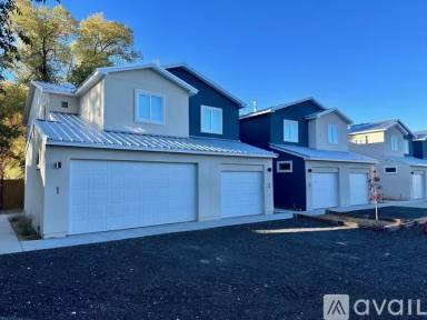 Main picture of 320 Roehl Rd NW